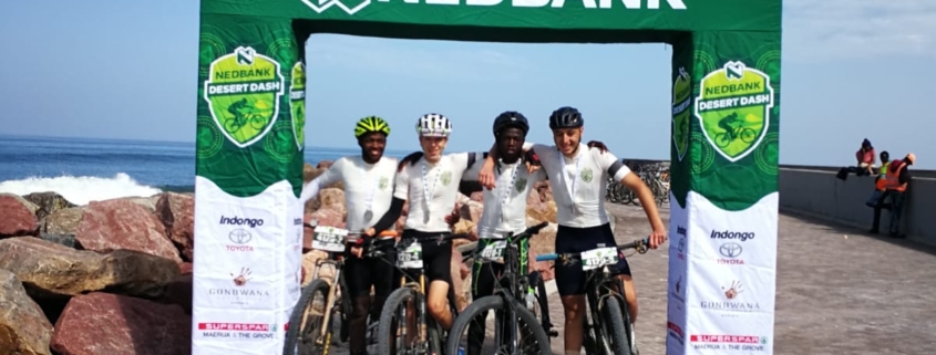 Samuel, Chris, Jacques und Diego haben gemeisnam den Desert Dash 2019 bewältigt